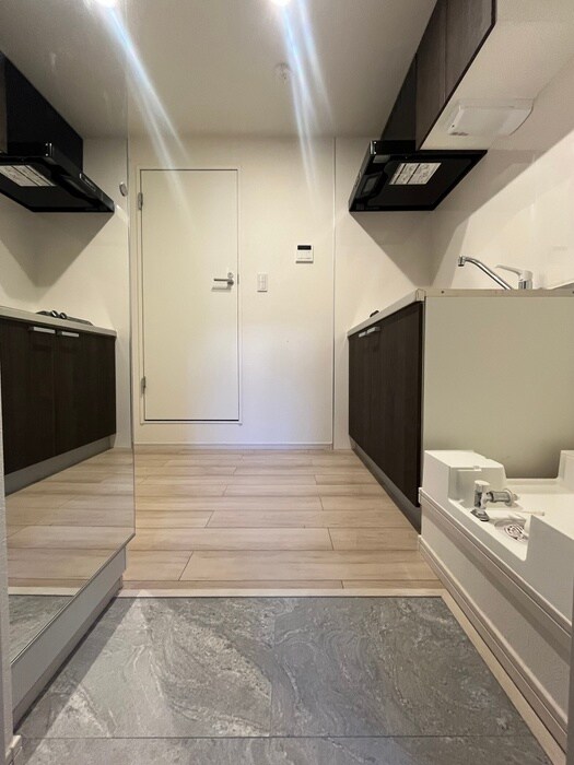 物件内観写真19　(玄関)