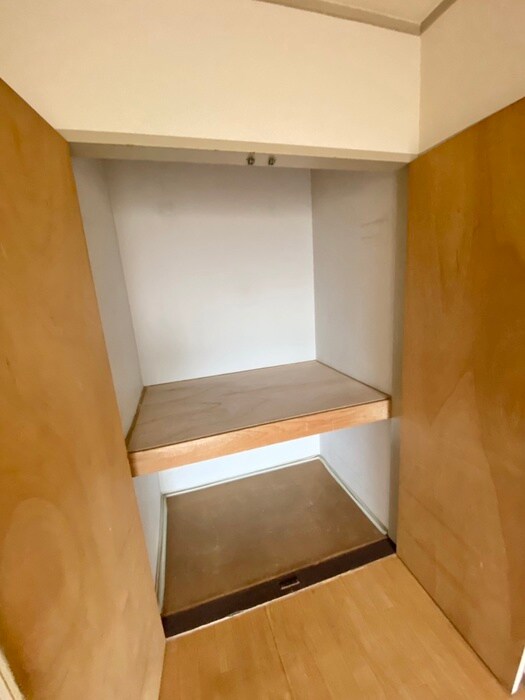 物件内観写真5　(収納)