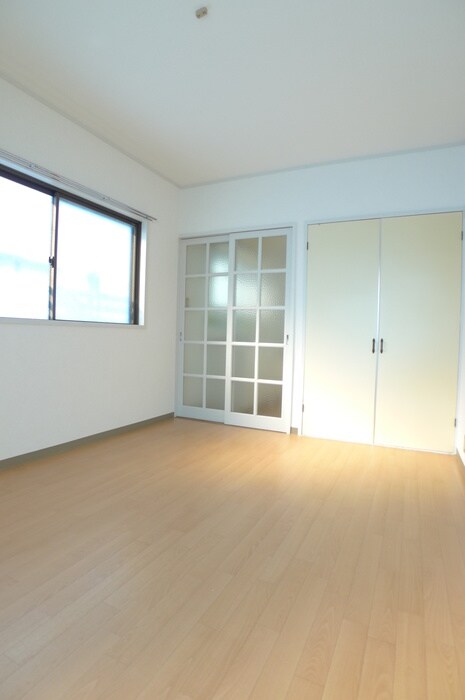 物件内観写真5　(居室)