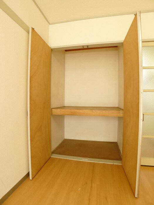物件内観写真5　(収納)