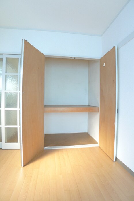 物件内観写真6　(収納)