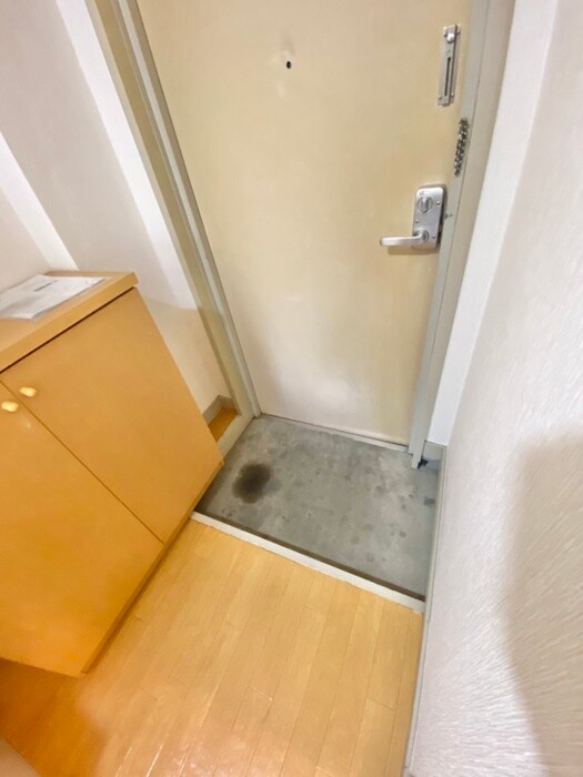 物件内観写真15　(玄関)