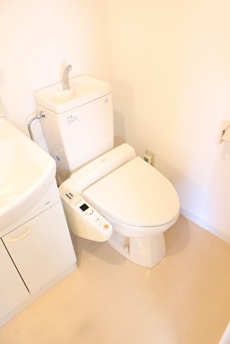 物件内観写真9　(トイレ)