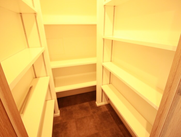 物件内観写真16　(靴箱)