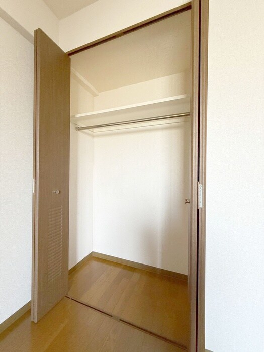 物件内観写真10　(収納)