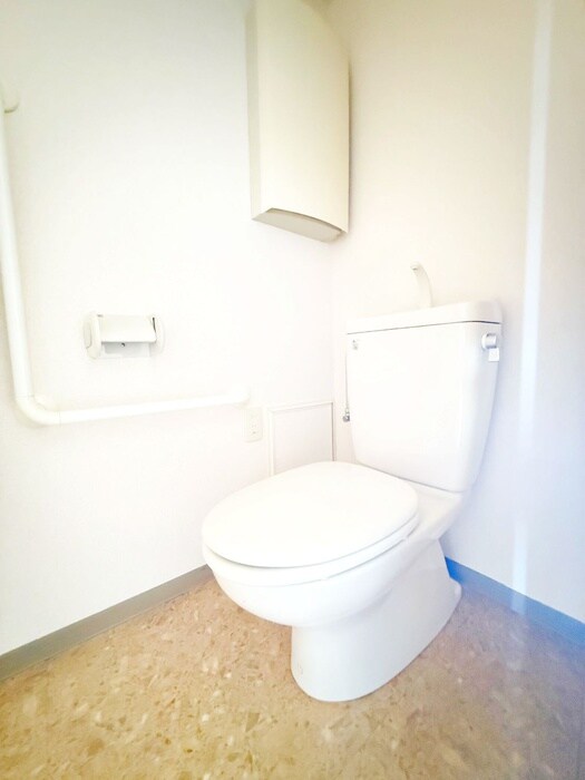 物件内観写真13　(トイレ)