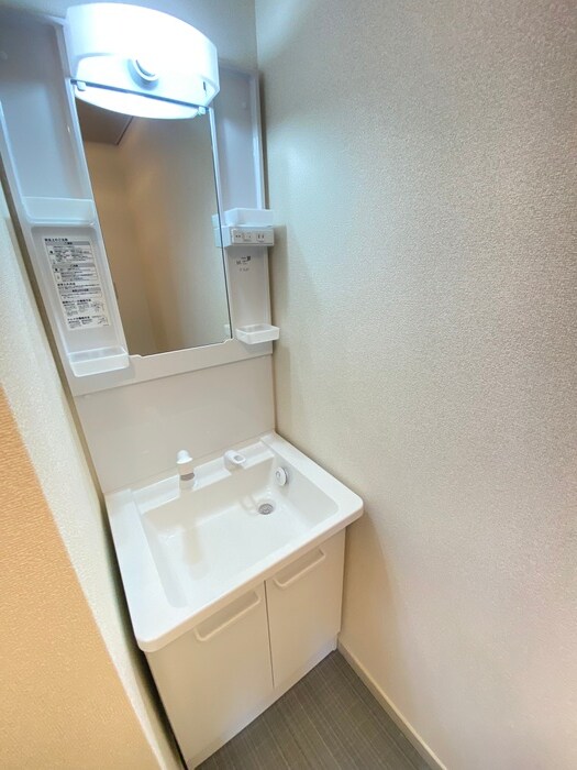 物件内観写真8　(洗面)