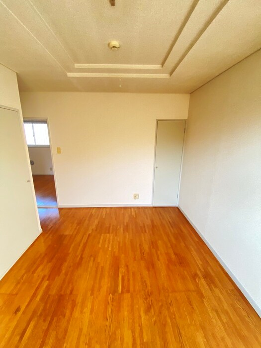 物件内観写真15　(居室)