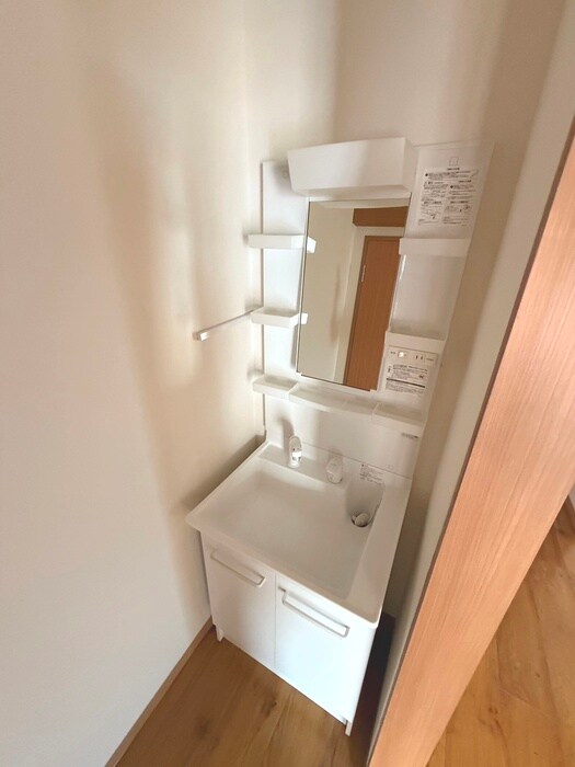 物件内観写真12　(洗面)