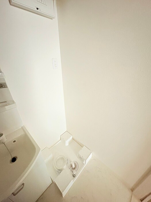 物件内観写真10　(洗濯機置場)