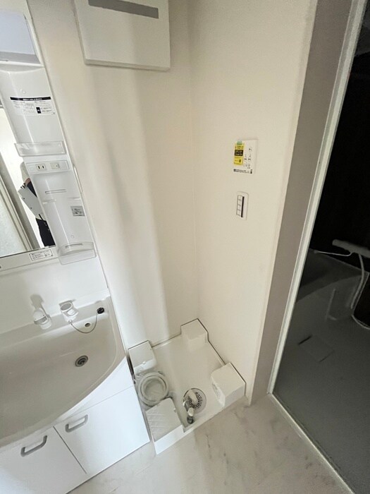 物件内観写真13　(洗濯機置場)