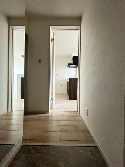 物件内観写真18　(玄関)