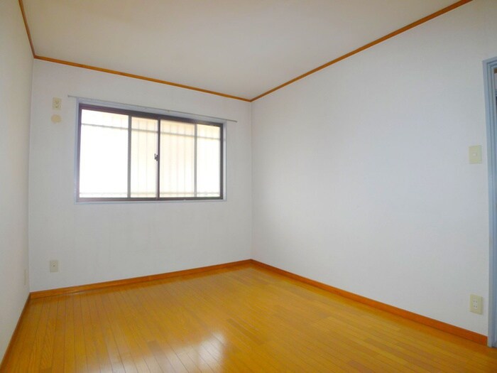 物件内観写真10　(居室)