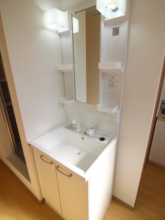 物件内観写真11　(洗面)