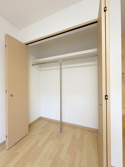 物件内観写真11　(収納)