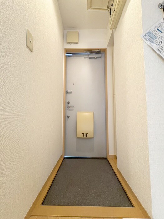物件内観写真16　(玄関)