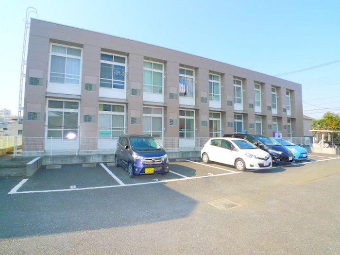 物件外観写真2　(駐車場)