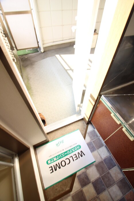 物件内観写真17　(玄関)