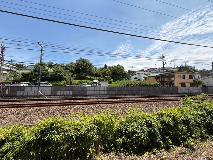 物件内観写真21　(室内からの展望)