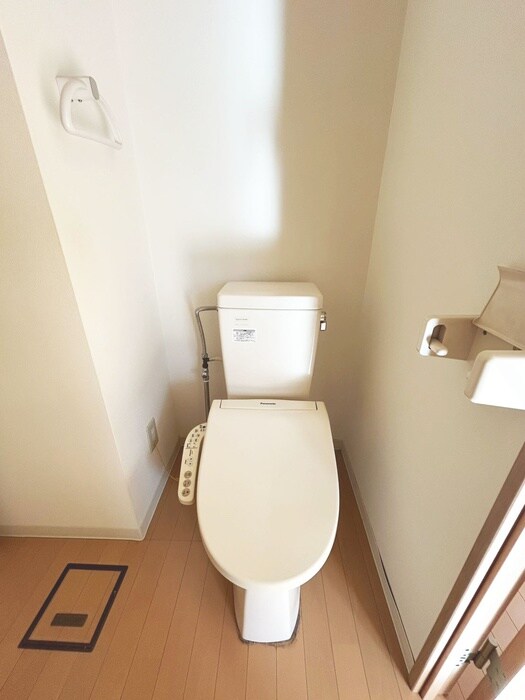 物件内観写真11　(トイレ)