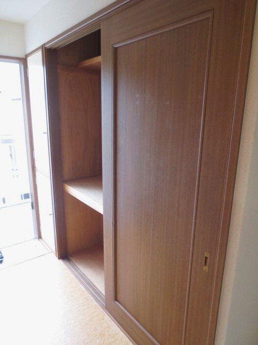 物件内観写真9　(収納)