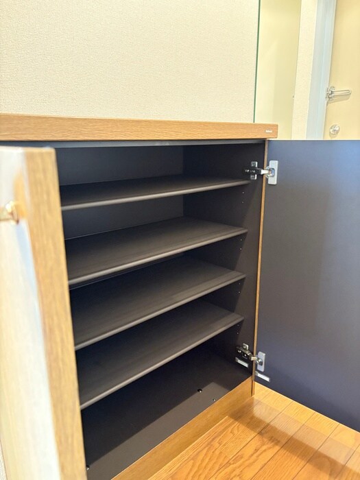 物件内観写真14　(靴箱)