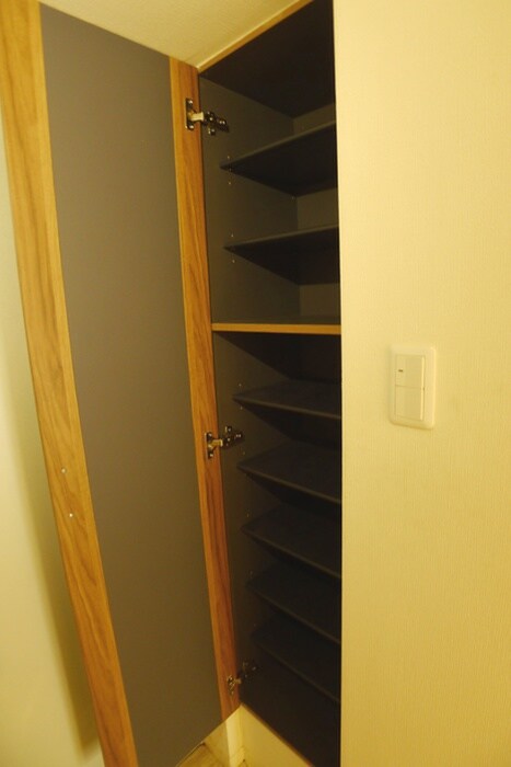 物件内観写真8　(靴箱)