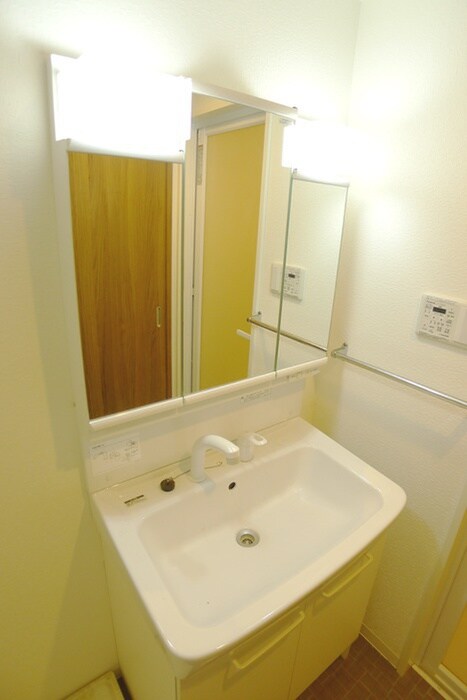 物件内観写真11　(洗面)