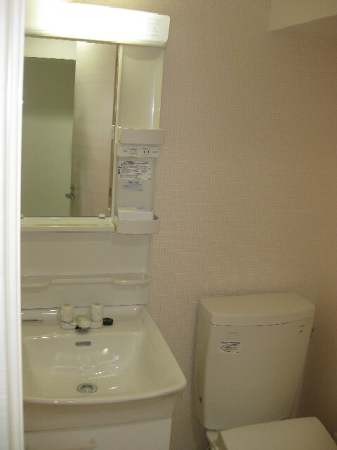 物件内観写真12　(洗面)