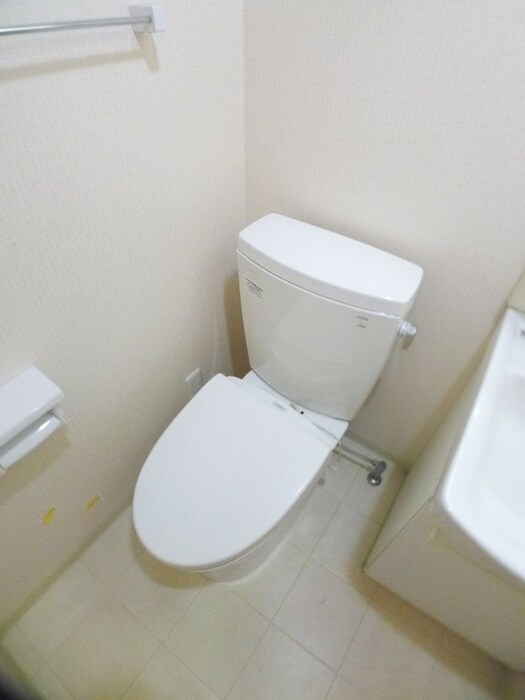 物件内観写真16　(トイレ)