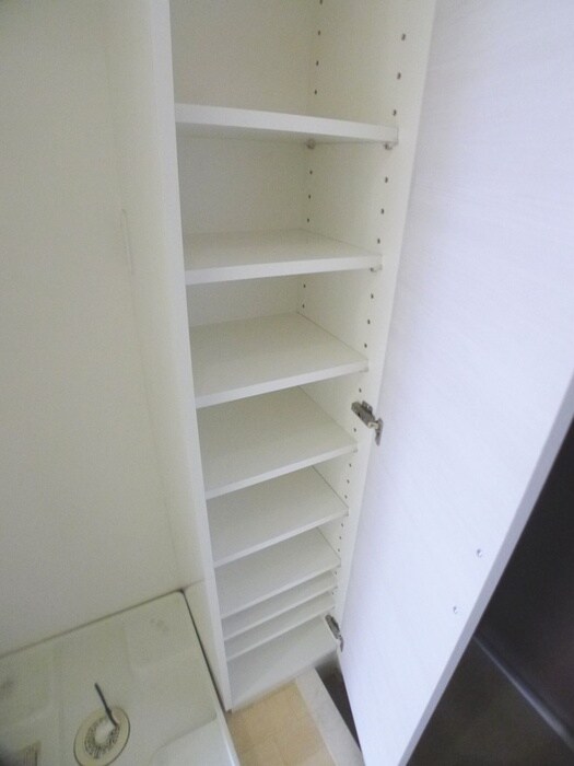 物件内観写真18　(靴箱)