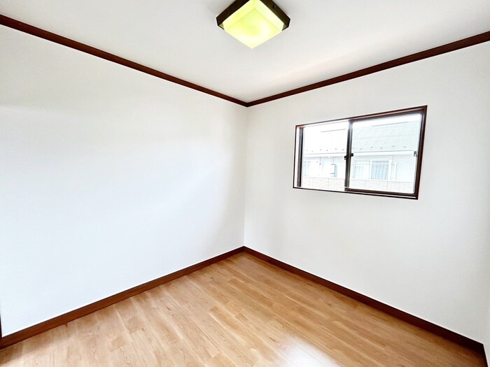 物件内観写真9　(居室)