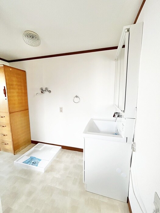 物件内観写真11　(洗面)