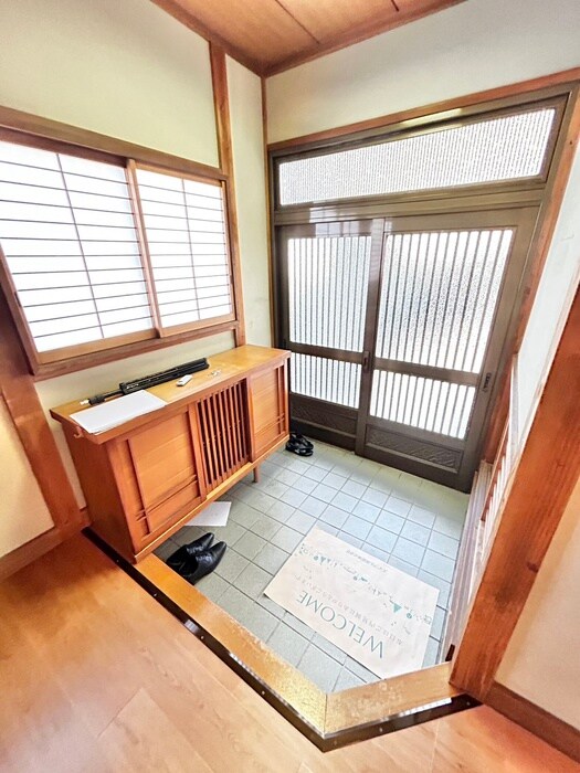 物件内観写真22　(玄関)