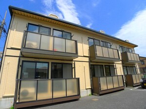 ラヴィ－ル中郷Ａ外観写真