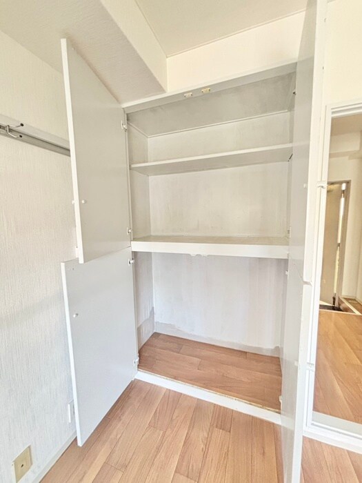 物件内観写真18　(収納)