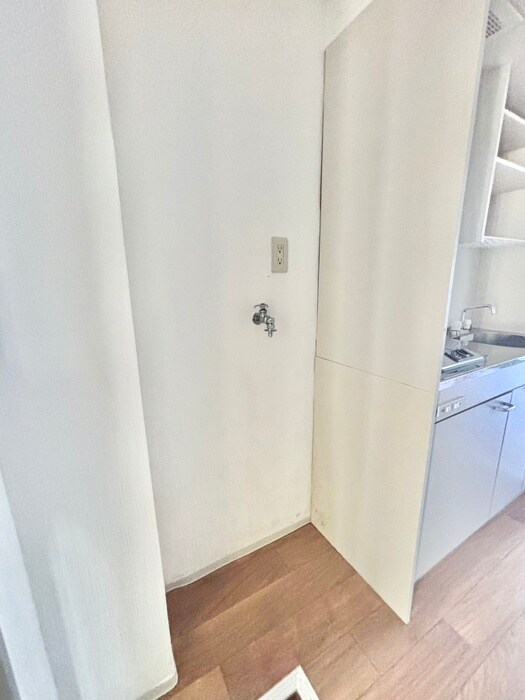 物件内観写真19　(洗濯機置場)