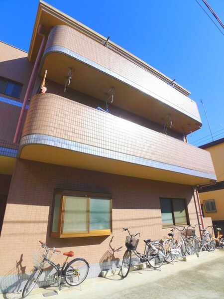 ＳＵＮＨＩＬＬＳ　ＷＡＲＡＢＩ外観写真