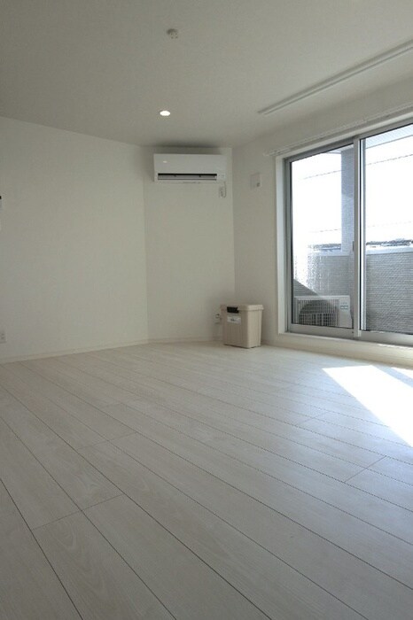 物件内観写真4　(居室)