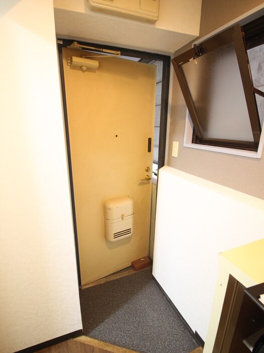 物件内観写真20　(玄関)