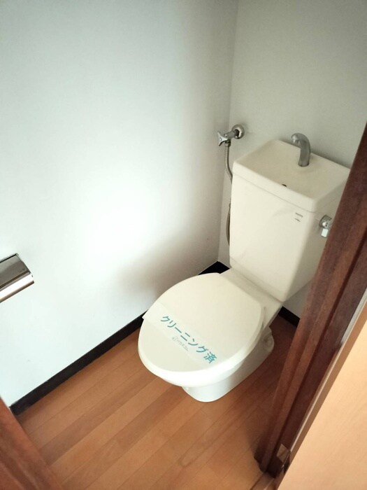 物件内観写真14　(トイレ)