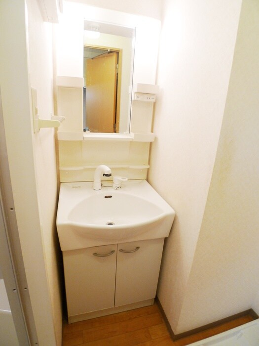 物件内観写真9　(洗面)