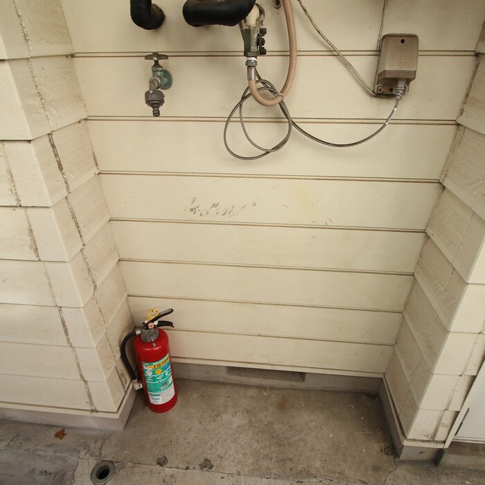 物件内観写真12　(洗濯機置場)