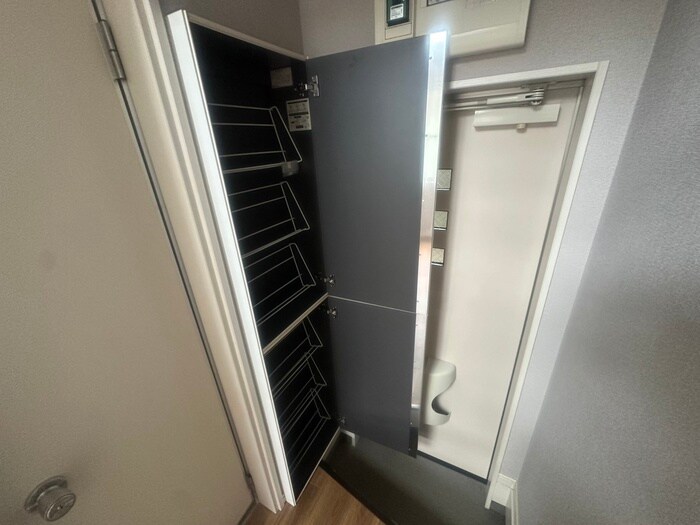 物件内観写真13　(靴箱)