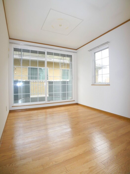 物件内観写真7　(居室)