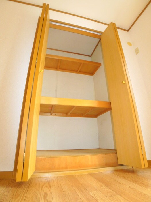 物件内観写真13　(収納)