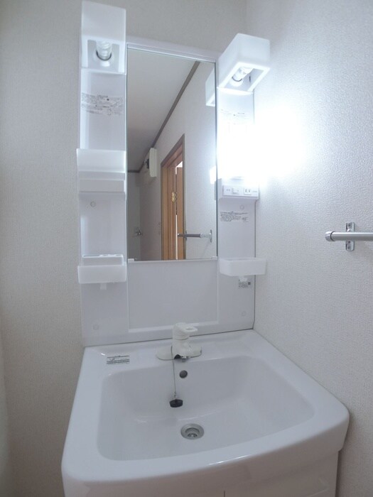 物件内観写真15　(洗面)