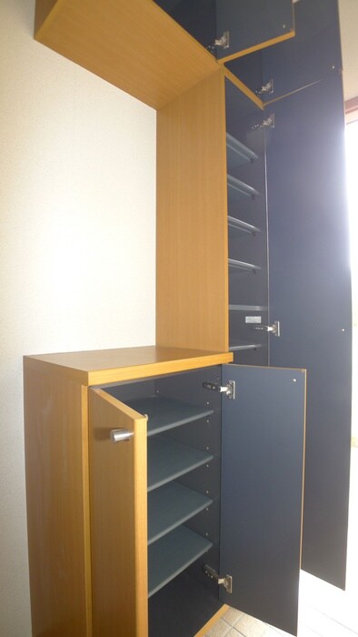 物件内観写真17　(靴箱)