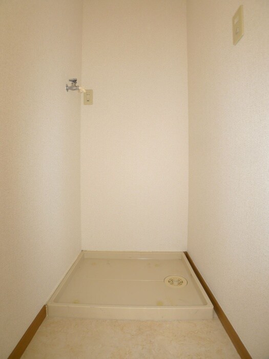 物件内観写真19　(洗濯機置場)