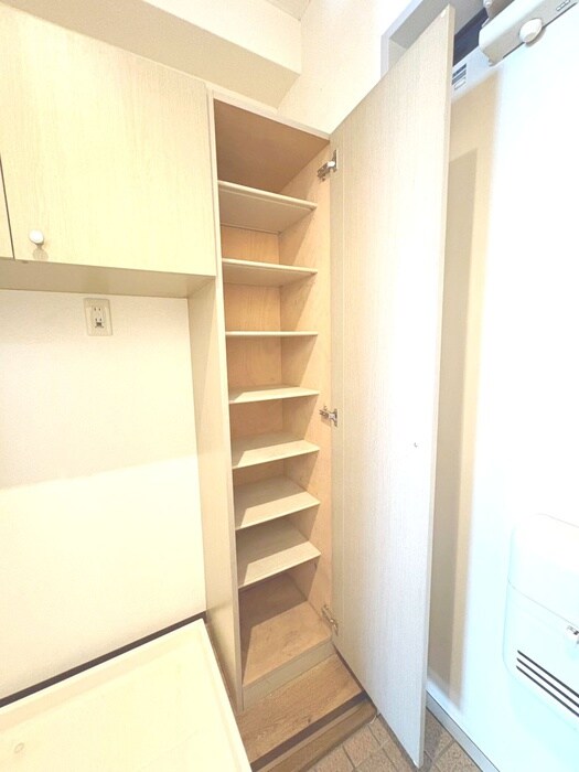 物件内観写真20　(靴箱)